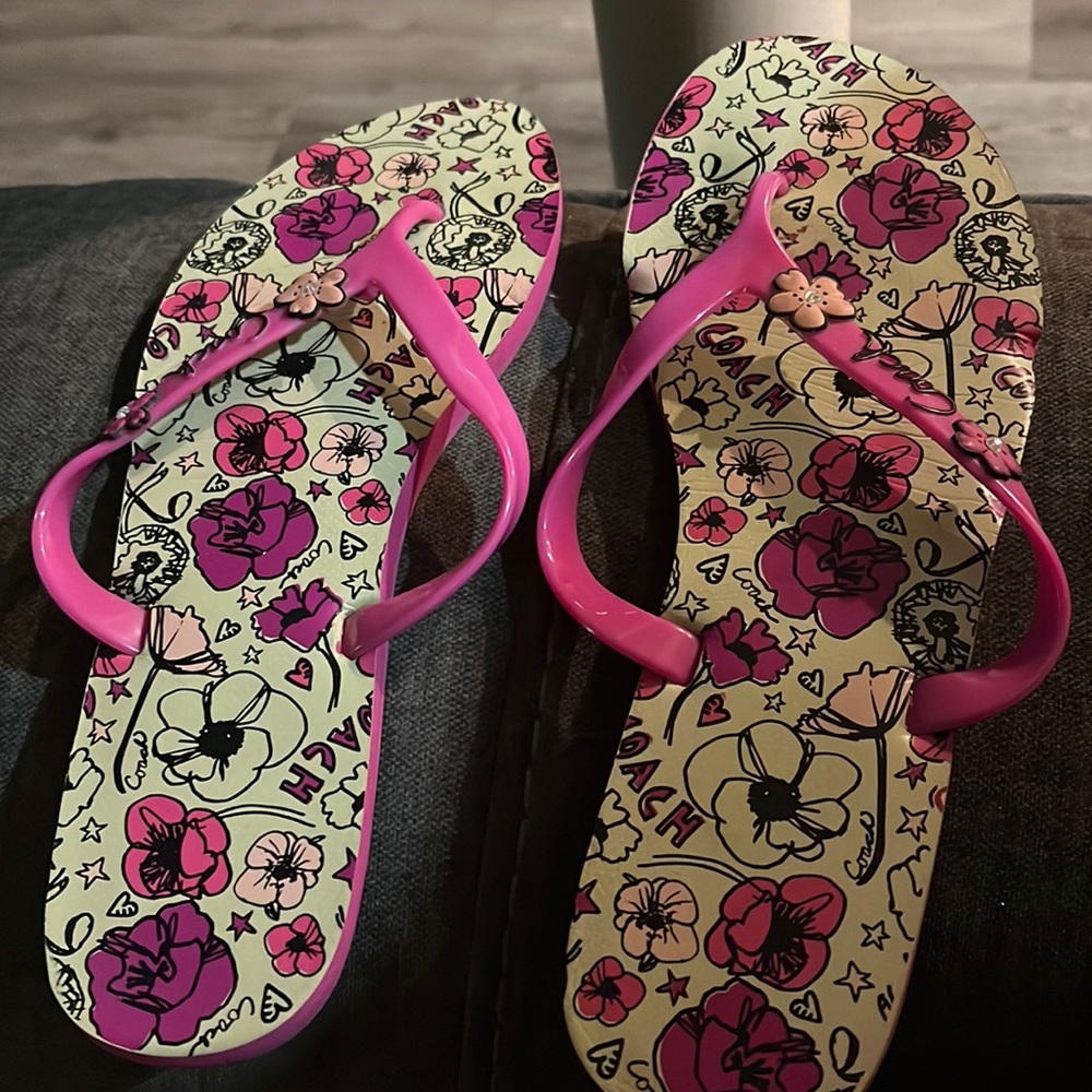 Coach Woman’s Flip Flops. Size 11 Pink Floral